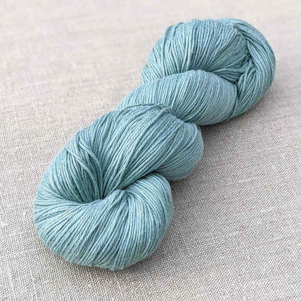 cotton yarn 8-4 aqua
