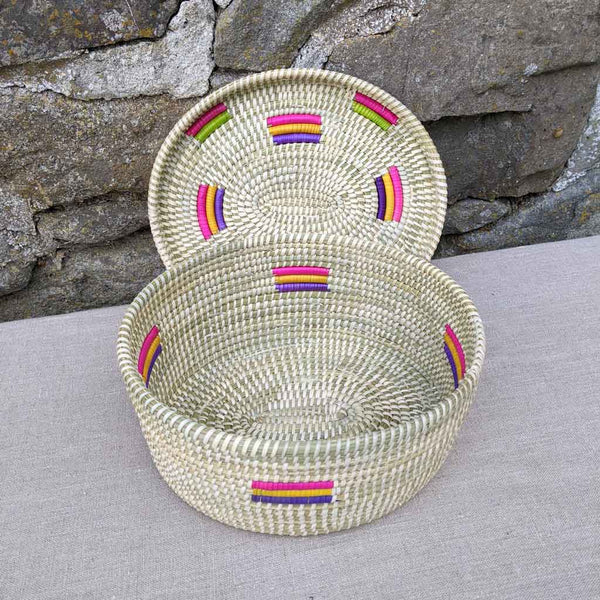 fairtrade basket with lid